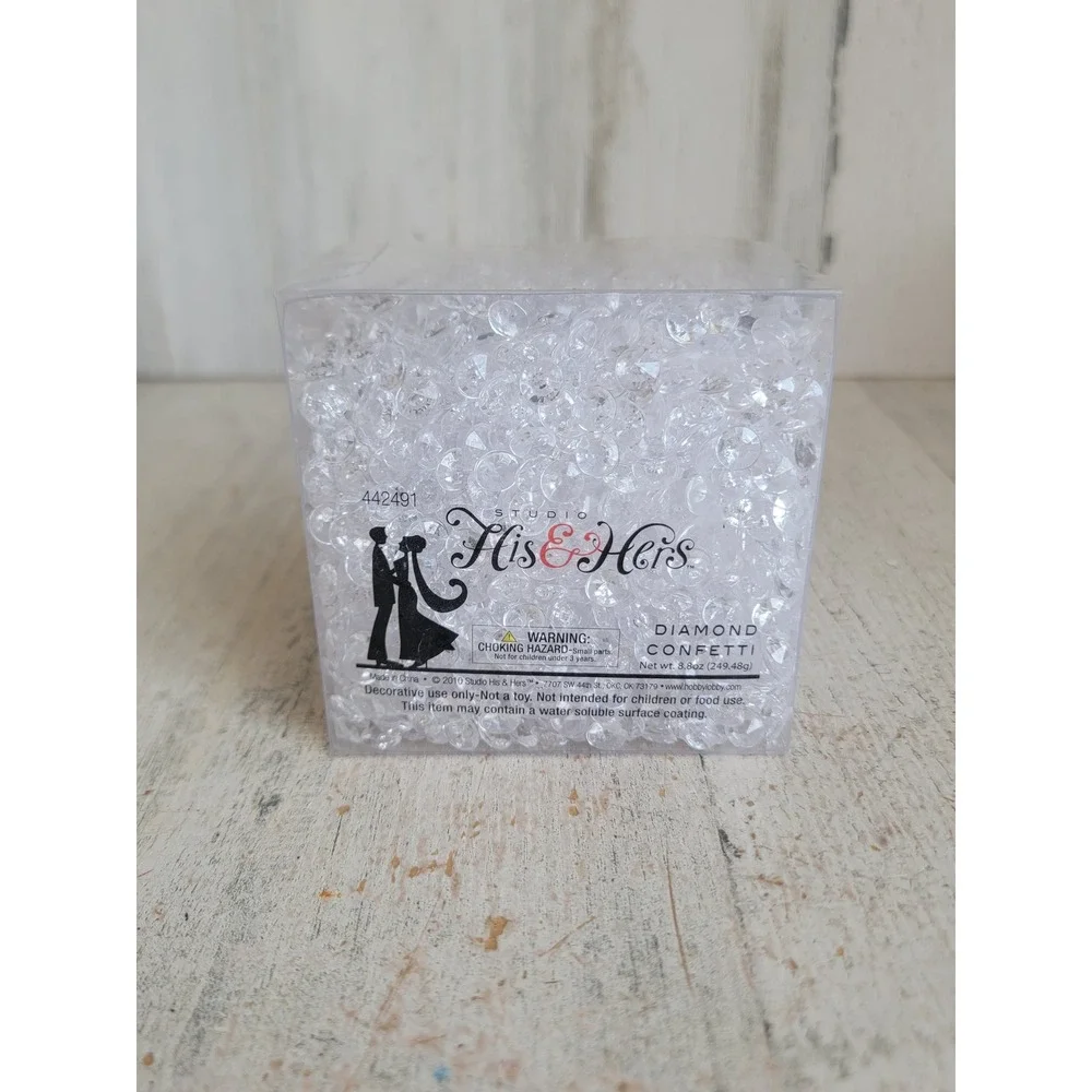 Studio his hers diamond confetti plastic beads bridal party accessory filler